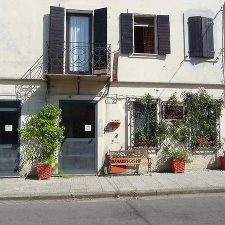 Bed and breakfast Tredomus *