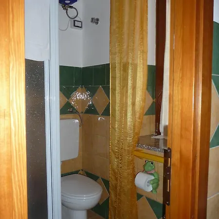 Tredomus Bed and Breakfast