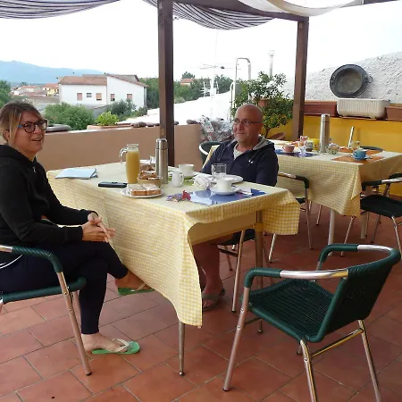 Tredomus Bed & Breakfast 3*