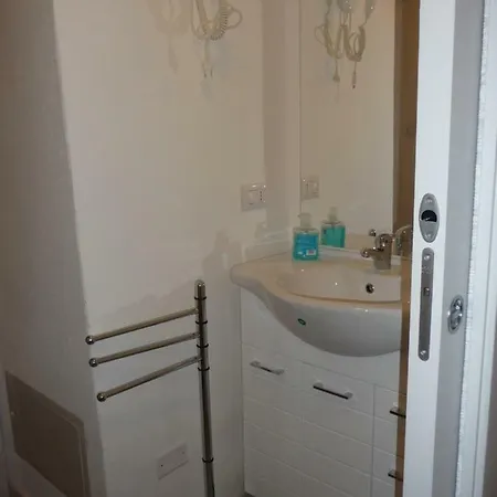 Tredomus Bed and Breakfast Tresnuraghes