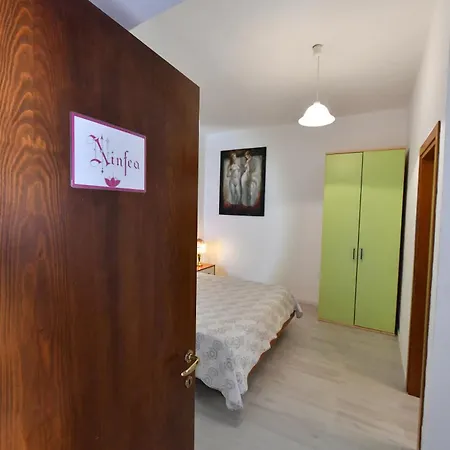 Tredomus Bed and Breakfast 3*