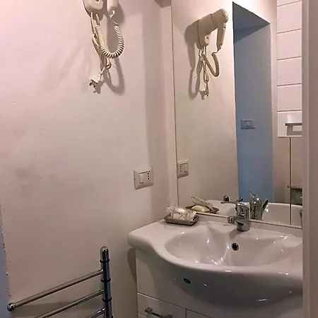 Tredomus Bed and Breakfast